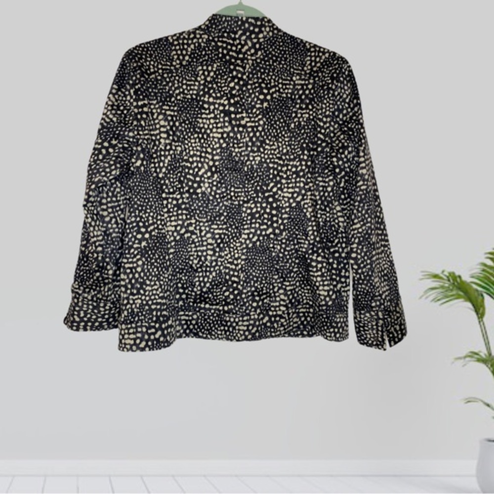 Chico's Animal Print Zip Front Jacket Red Satin Owl Graphic Lining Size 1 Medium - Picture 6 of 8